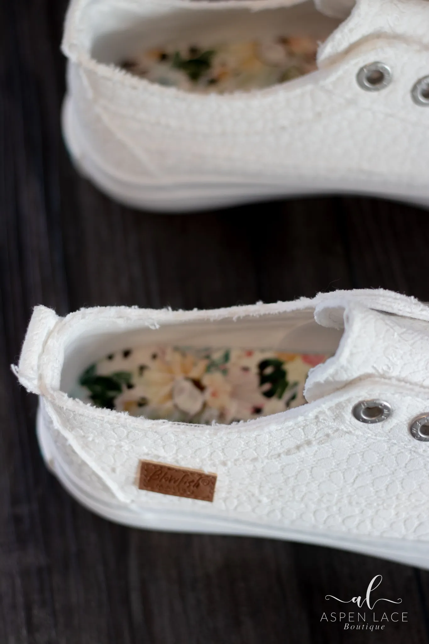 Blowfish Play Sneakers (White Daisy)